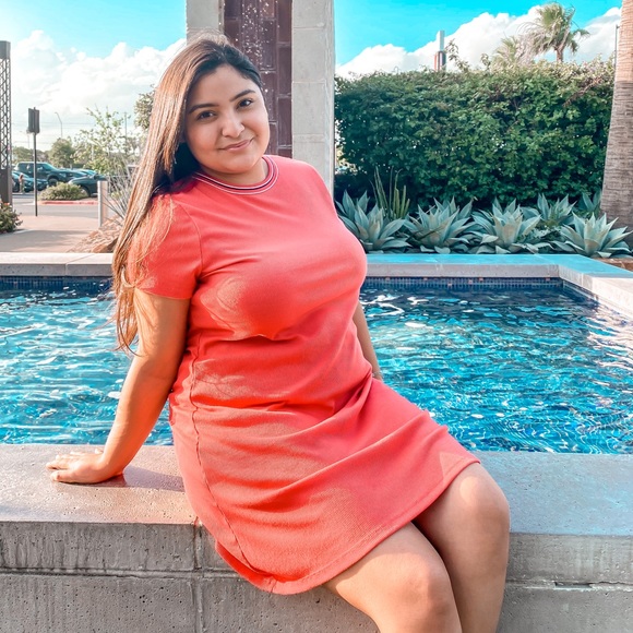 Meet your Posher, Ailoni - Picture 4 of 6